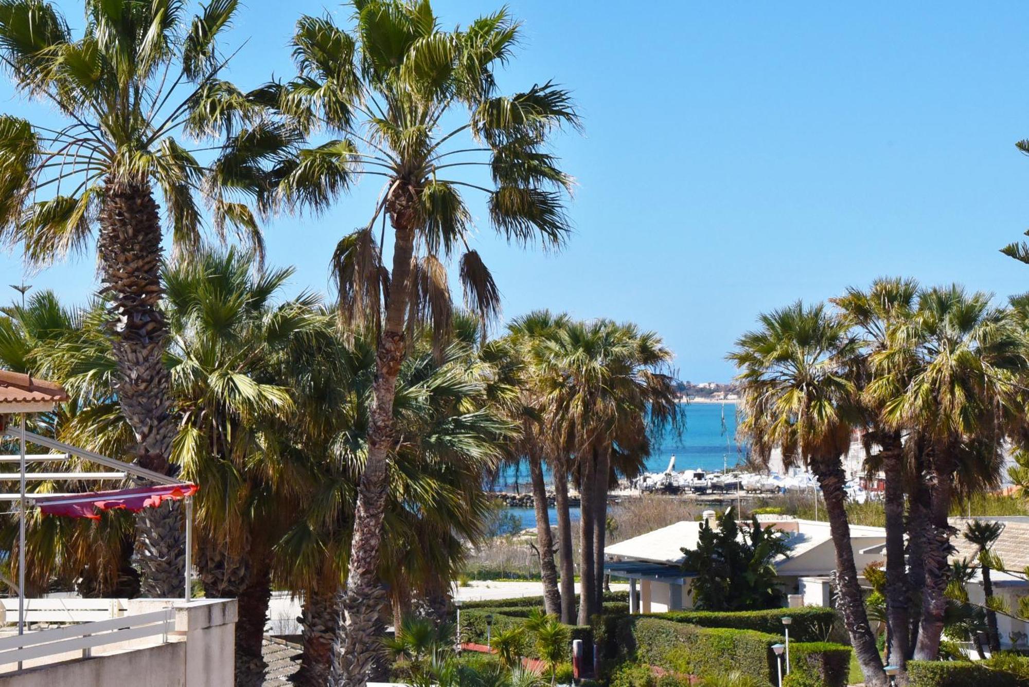 Punta Di Mola House Apartment Marina di Ragusa Ngoại thất bức ảnh